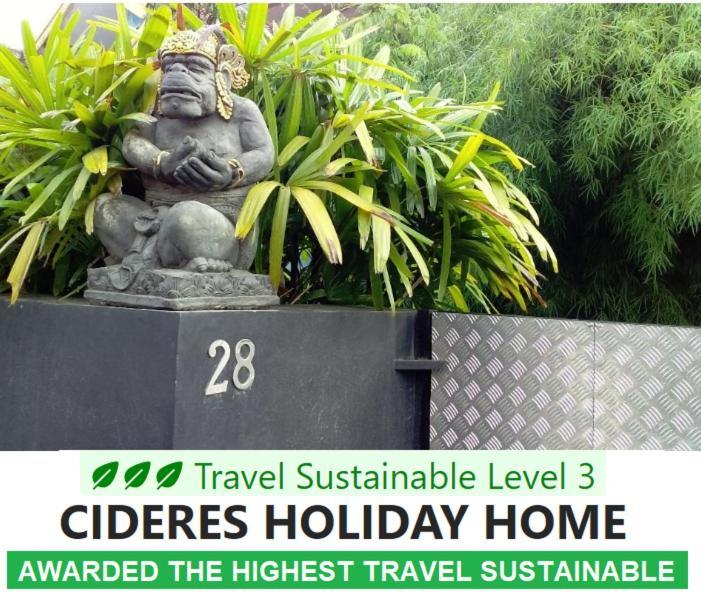 Cideres Holiday Home Majalengka Dış mekan fotoğraf